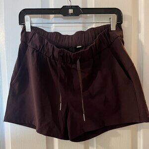 Lululemon On the Fly Short Size 8